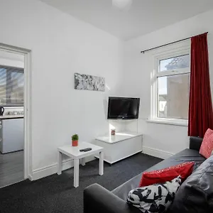  Apartment Barton Beachside - Comfort Onebedroom Apartment, Double & Sofabed - & Promenade Location - Over 21's, Family Friendly Only, Id Required, Stairs Access, Free Parking United Kingdom