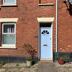  Holiday home The Comfort Of United Kingdom