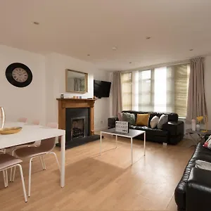  Apartment Big Fish Homes - The Cloisters United Kingdom